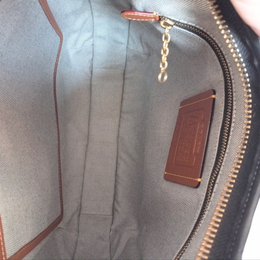 Coach: The Coach Originals Large, Ergo Shoulder Bag 33, Black - Picture 15 of 16
